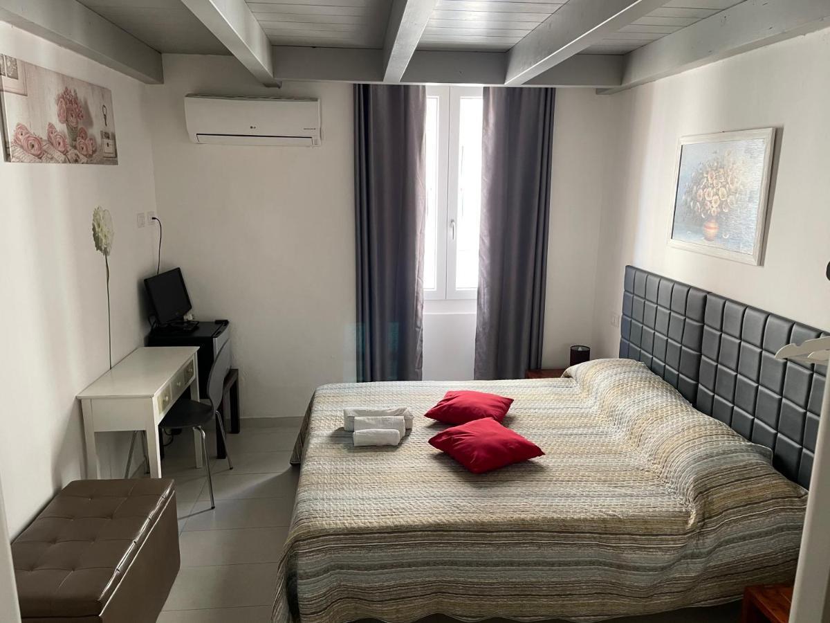 Saturno House Cagliari Center Otel Dış mekan fotoğraf